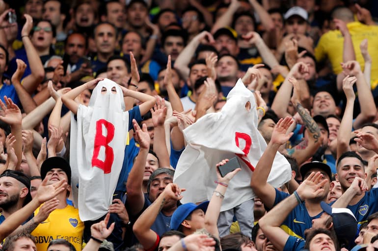 I tifosi del Boca ricordano la retrocessione del River!