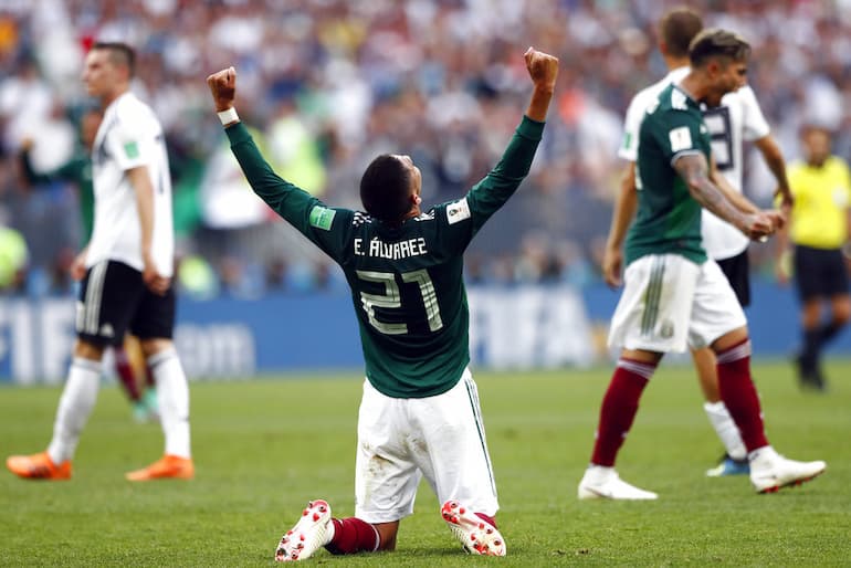 I messicani esultano per il successo contro i tedeschi!