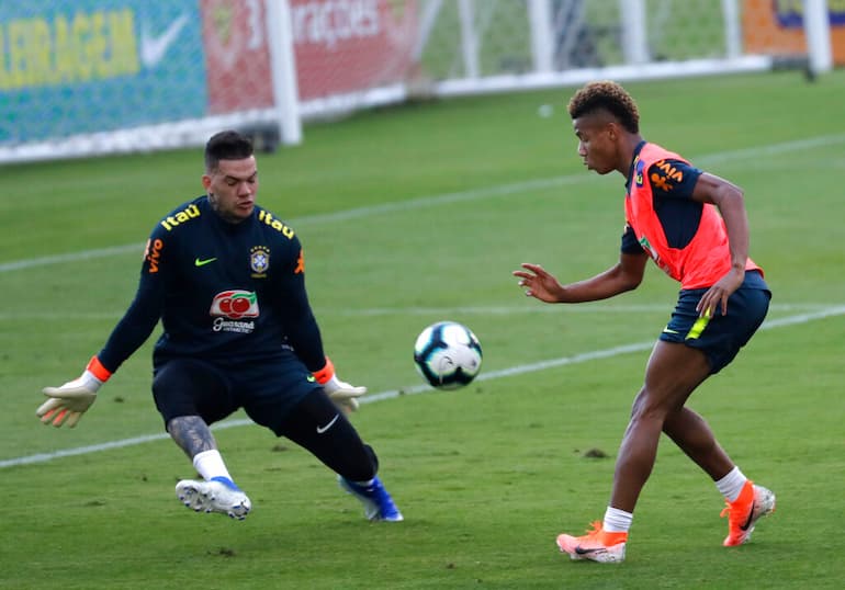 Ederson in allenamento con il Brasile!