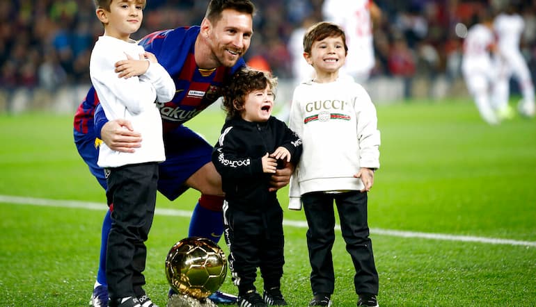 Messi, con nanoli e trofei!