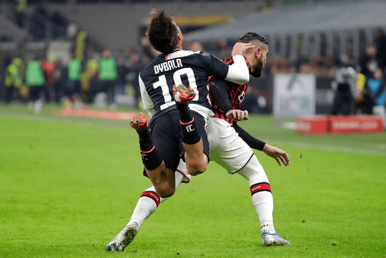 Dybala in contrasto a San Siro