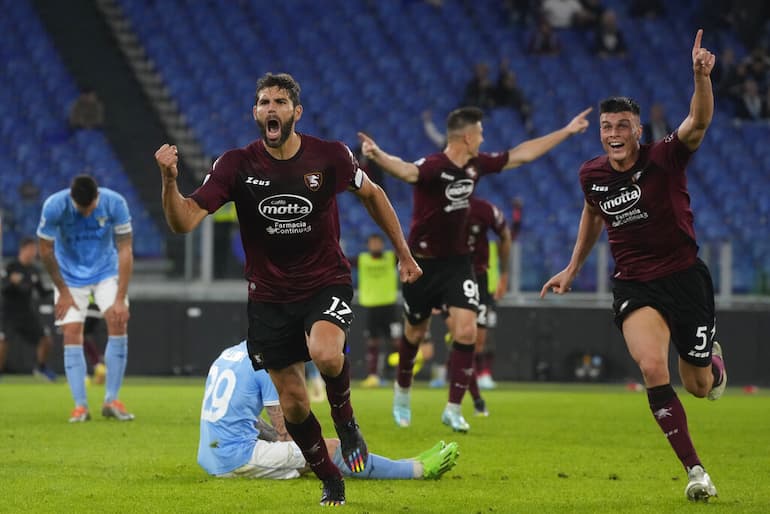 Fazio esulta dopo un gol alla Lazio!