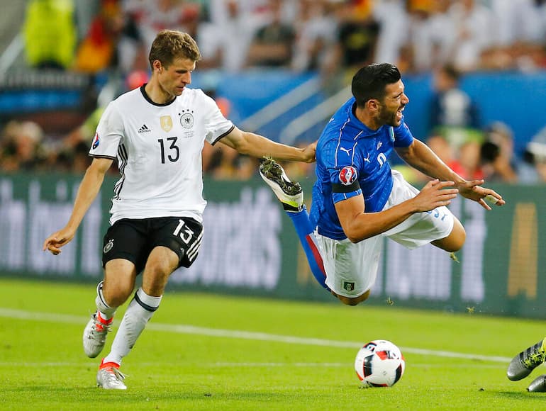 Graziano Pellè con la maglia azzurra