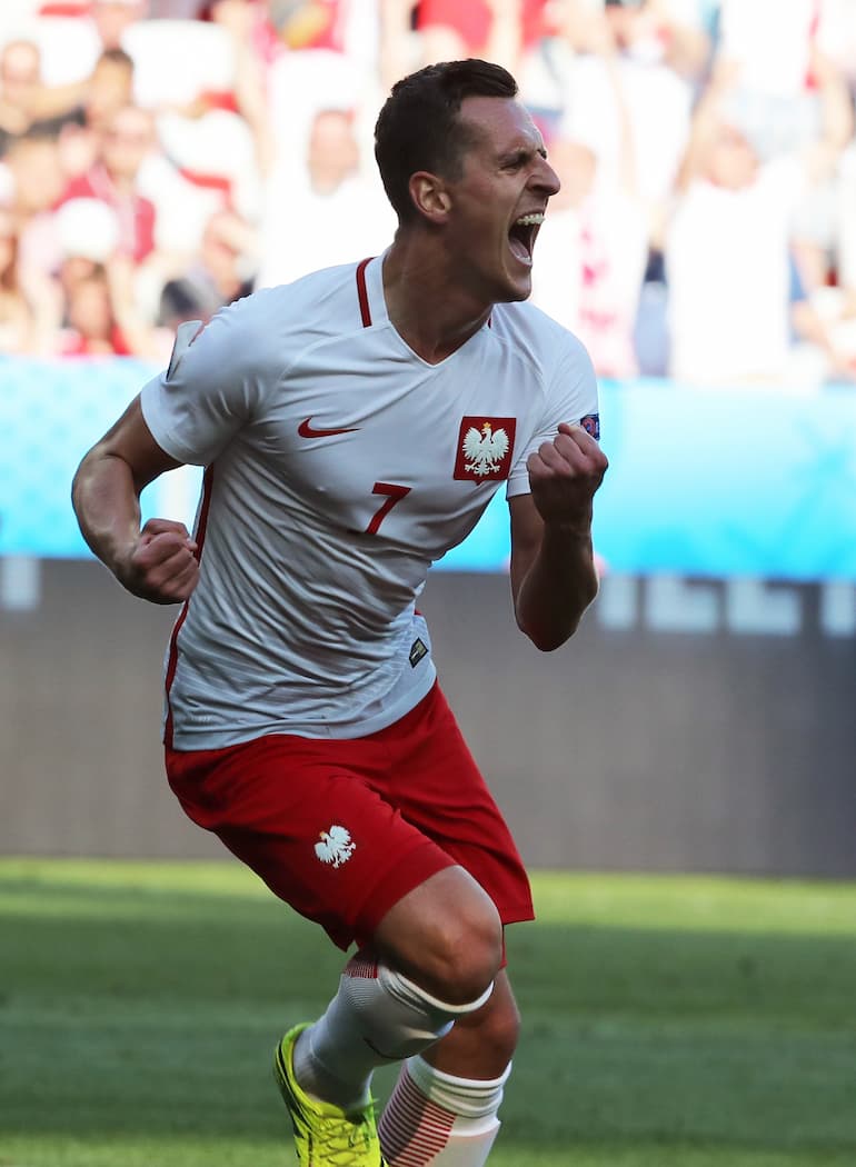 Milik esulta dopo un gol per la Polonia!