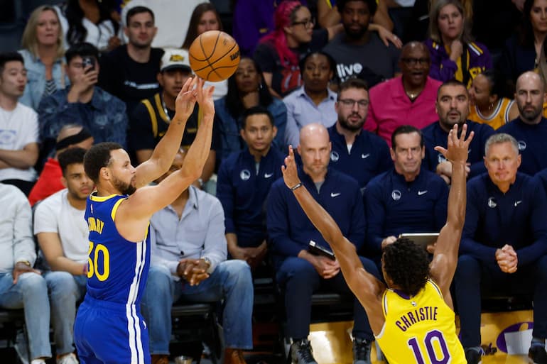 Curry top nel tiro dalla distanza