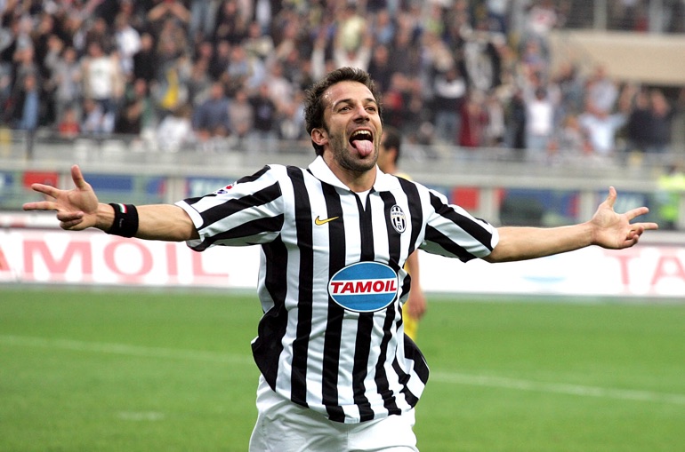 Alessandro Del Piero esulta dopo un rigore realizzato!