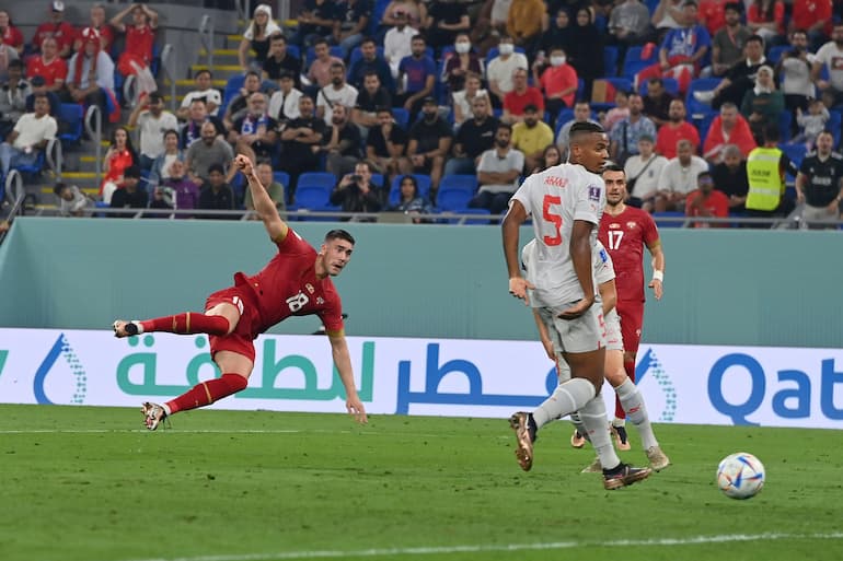 Lo spettacolare gol di Vlahovic in Qatar!