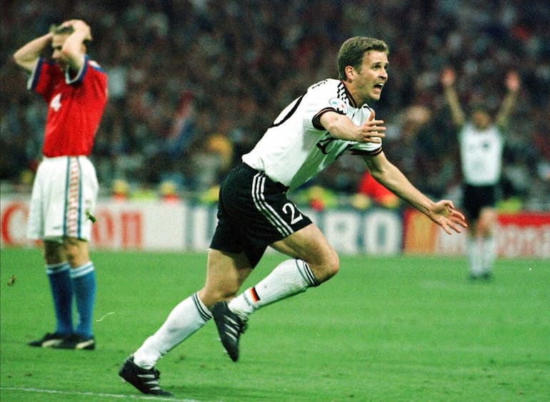 Il gol del centravanti tedesco a Wembley nel 1996!