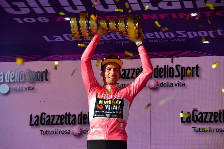 Primoz Roglic festeggia il Giro 2023