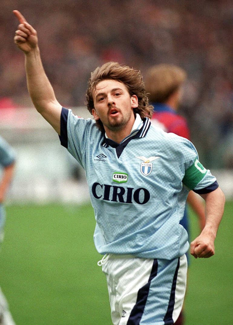 L'esultanza di Signori, capitano della Lazio!