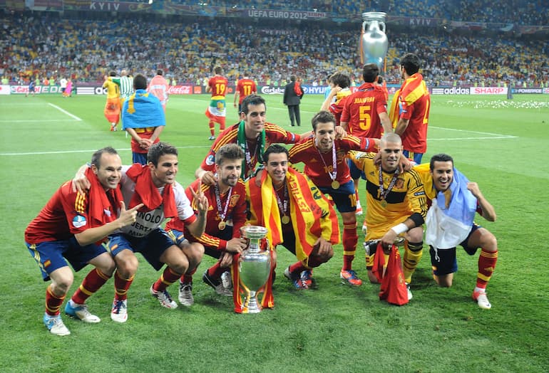 Il blocco Barcellona festeggia la vittoria di Euro 2012!