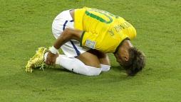 Neymar toccato duro contro la Colombia
