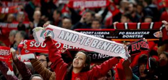La tifoseria del Benfica allo stadio Da Luz!
