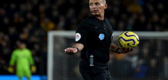 L'arbitro inglese Mike Dean