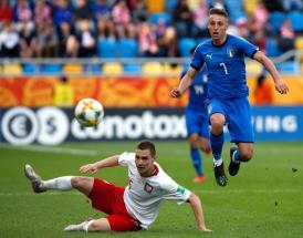 Davide Frattesi, intermedio dell'Empoli, qui in maglia Azzurra