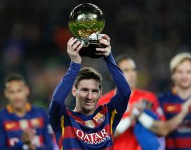 Messi festeggia il Pallone d'oro 2016!