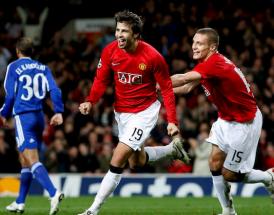 Gerard Pique in gol contro la Dinamo con la maglia dello United!