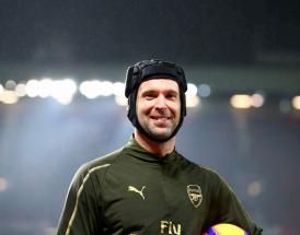 Il leggendario Petr Cech, qui con la felpa dell'Arsenal!