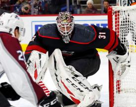 Il portiere svedese Anton Forsberg, dei Carolina Hurricanes 