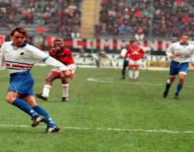 Roberto Mancini in gol a San Siro! 