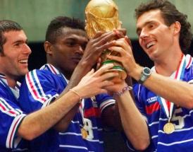 Laurent Blanc con la Coppa del Mondo del 1998!