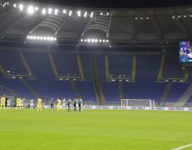 Il minuto di raccoglimento dedicato all'Olimpico a Paolo Rossi!