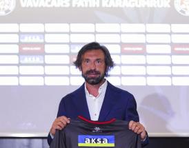 La presentazione di Pirlo in Turchia