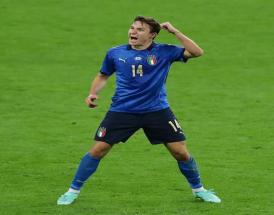 La gioia di Federico Chiesa in Azzurro!