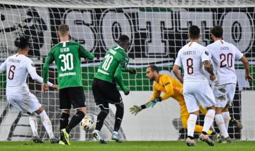 Il gol subito dalla Roma in Germania