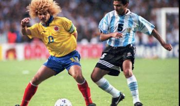 Valderrama in azione contro l'Argentina