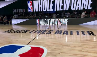 Il nuovo slogan della NBA per la ripresa!