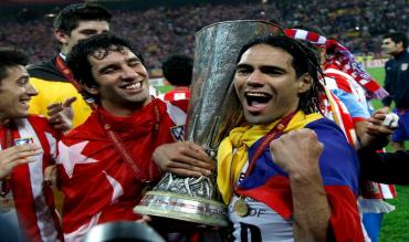 Falcao festeggia l'Europa League 2012 a Bucarest!