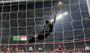 Wojciech Szczesny in volo a Wembley!