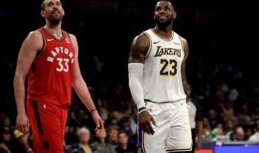 LeBron James contro i Toronto Raptors! 