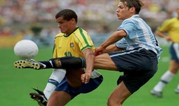 Due mancini clamorosi: Rivaldo e Redondo in contrasto!