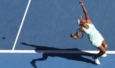 Venus Williams al servizio