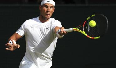 Nadal con la difesa bianca Nike a Wimbledon!