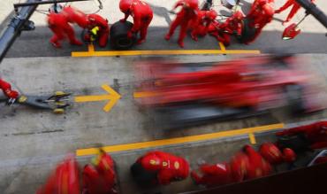Una foto meravigliosa dei box Ferrari!