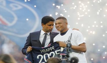 Mbappé annuncia il rinnovo fino al 2025