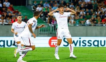 Shomurodov esulta dopo un gol in Europa League