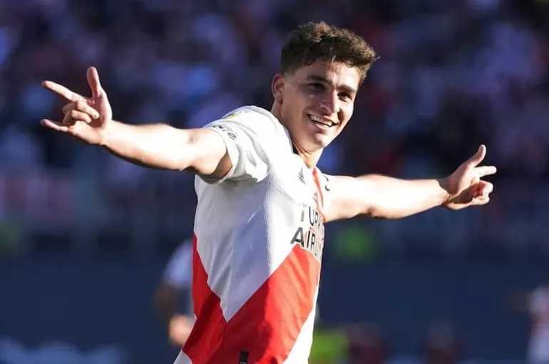 Julian Alvarez, centravanti argentino!