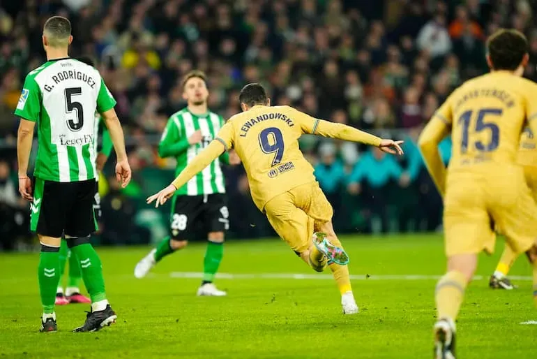 Numero gol Lewa