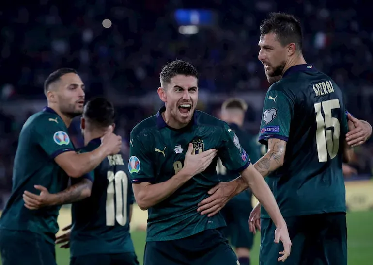 Un'esultanza azzurra (in maglia verde) all'Olimpico!