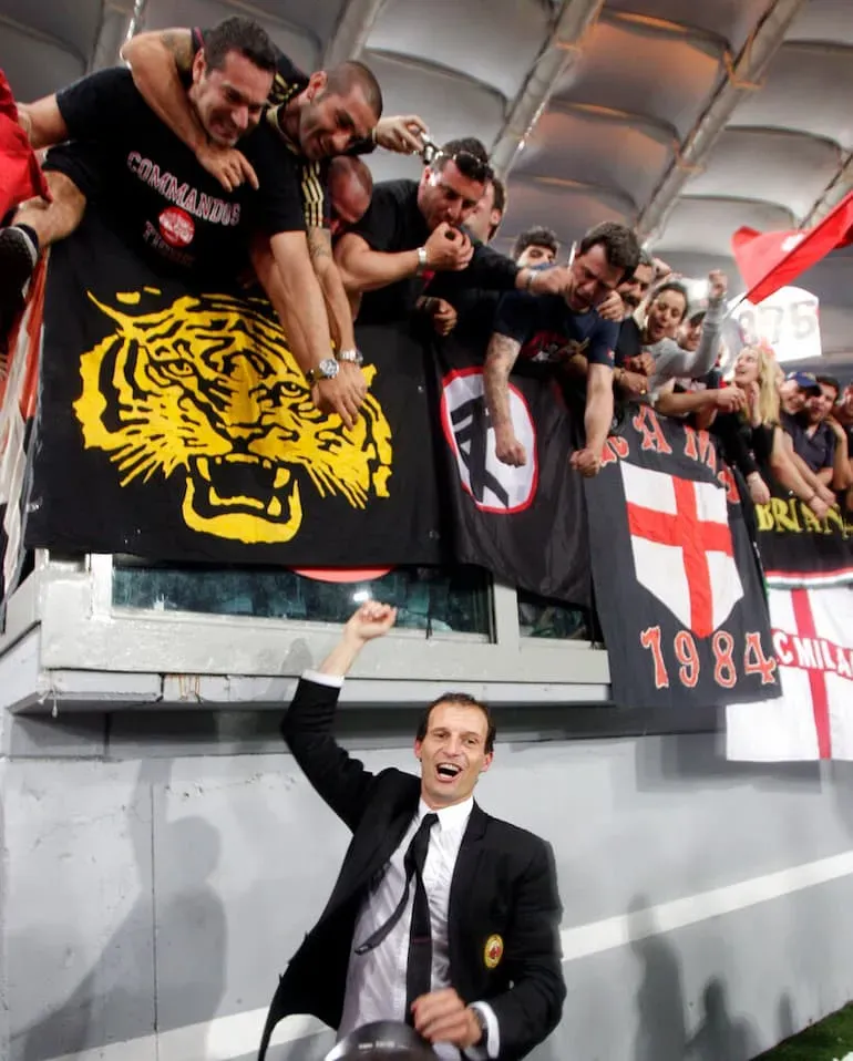 Allegri festeggia lo scudo rossonero!