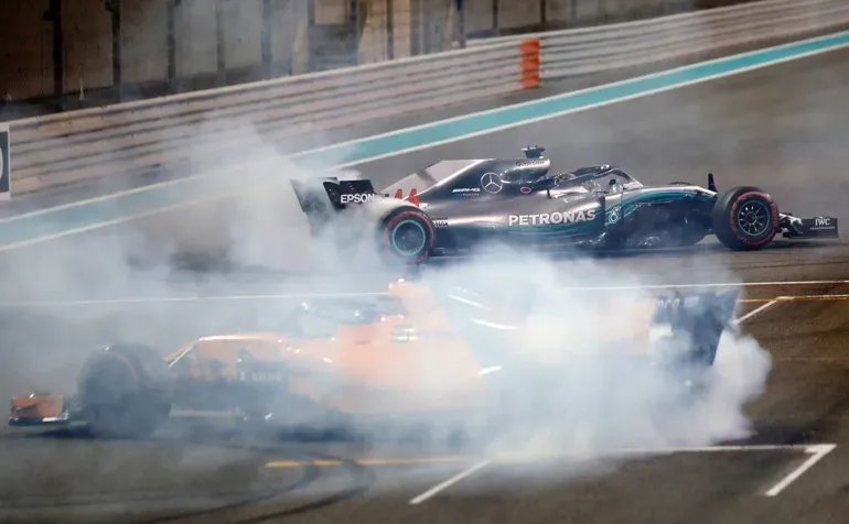 Il campione inglese della Mercedes!