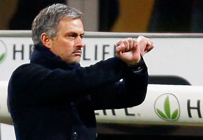 Mourinho ed il gesto delle manette