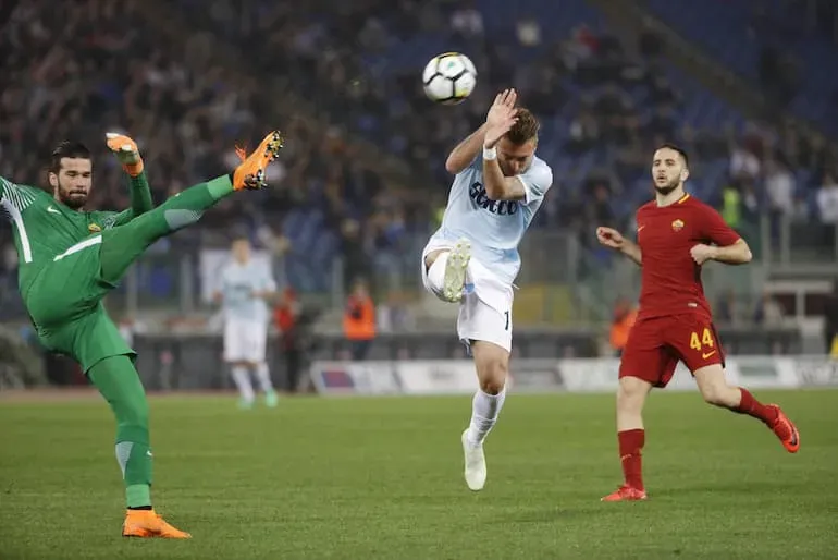 Alisson, uno dei due portieri più forti in attività!